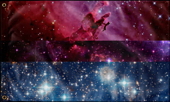 Bisexual 桌布 壁紙 — 充滿活力的宇宙星雲在星場背景下以洋紅色和藍色色調發光，形成三聯幅太空全景。
