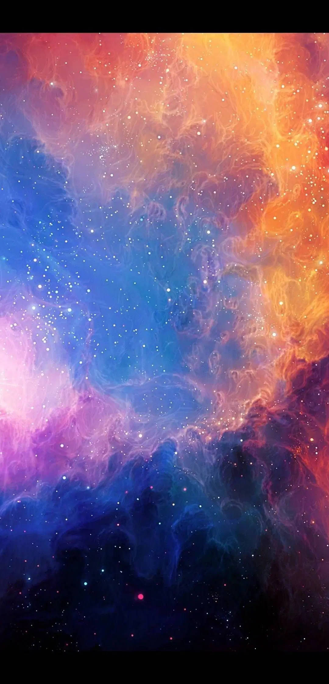 Rainbow Galaxy 桌布 壁紙 — 充滿活力的宇宙星雲在熾熱的橙色和深藍色中旋轉，閃爍的星星遍佈廣闊的太空場景。