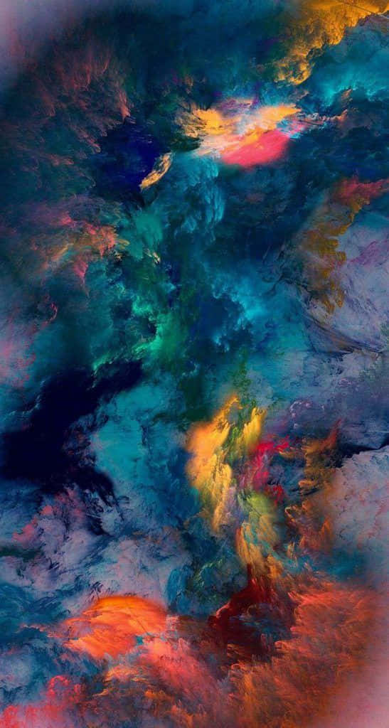 iPhone 7 plus 桌布 壁紙 — 充滿活力的宇宙星雲在黑暗虛空中以電光藍、藍綠色和火橙色旋轉。
