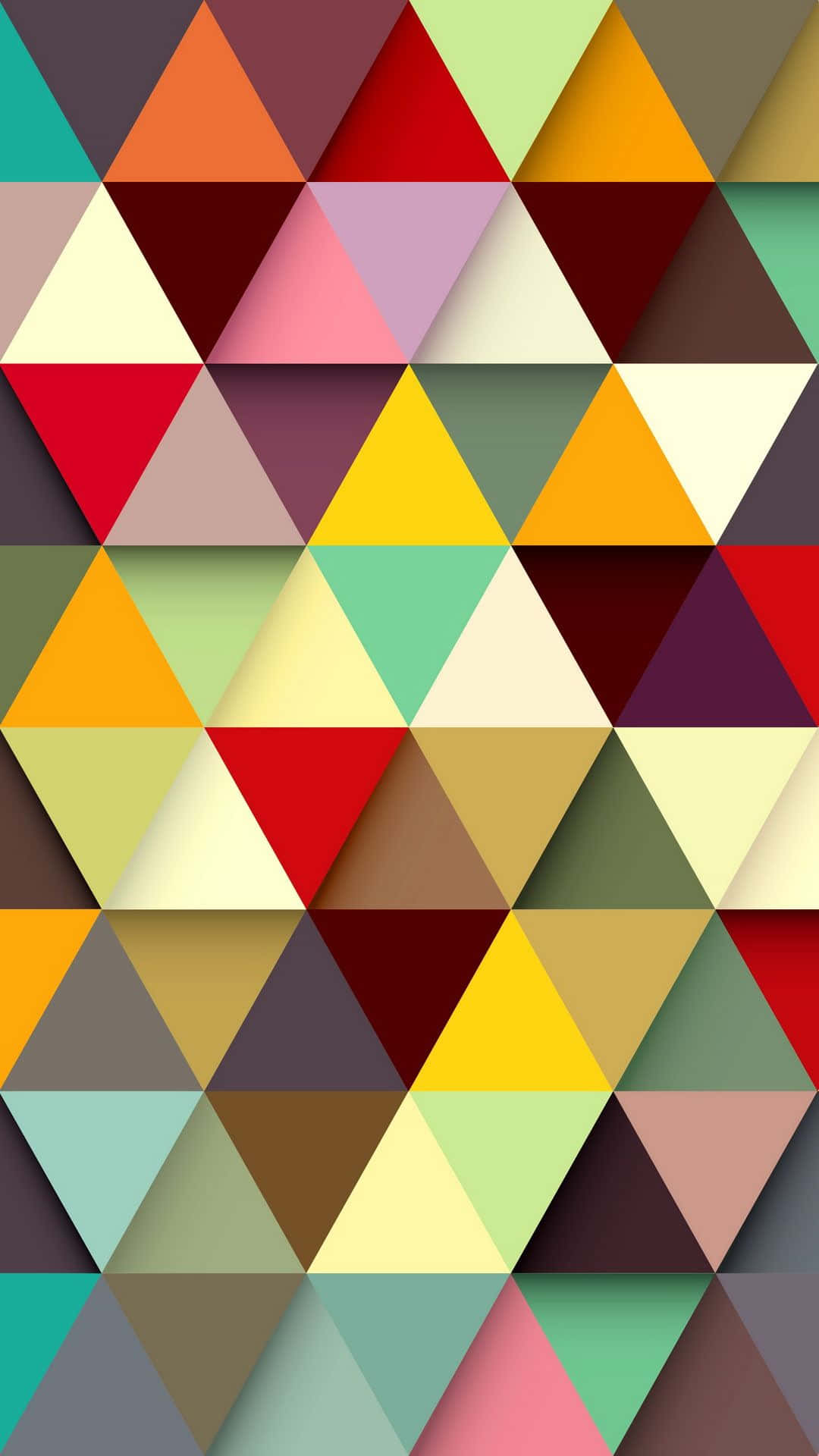 Geometric Pattern 桌布 壁紙 — 充滿活力的幾何壁紙，由暖色和冷色調的重疊彩色三角形組成。