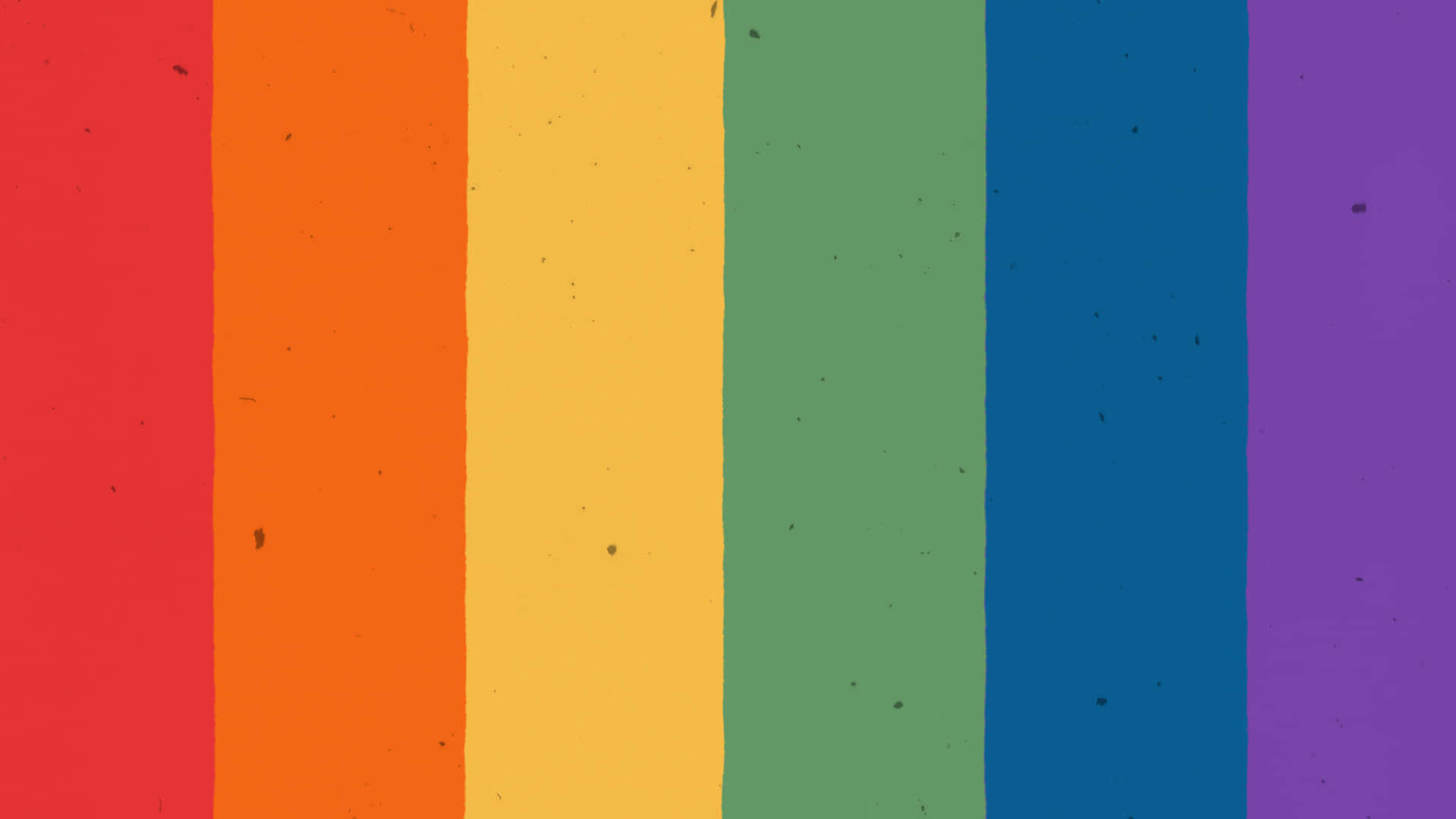 Pride Flag 桌布 壁紙 — 充滿活力的彩虹旗，帶有紅色、橙色、黃色、綠色、藍色和紫色的紋理條紋。