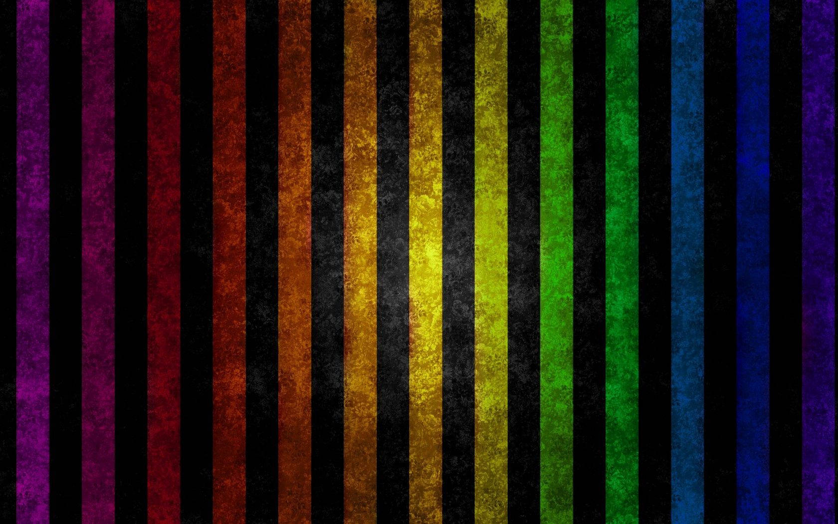 Line 桌布 壁紙 — 充滿活力的彩虹條紋帶有紋理磨損效果，與黑色垂直條紋交替出現在畫布上。