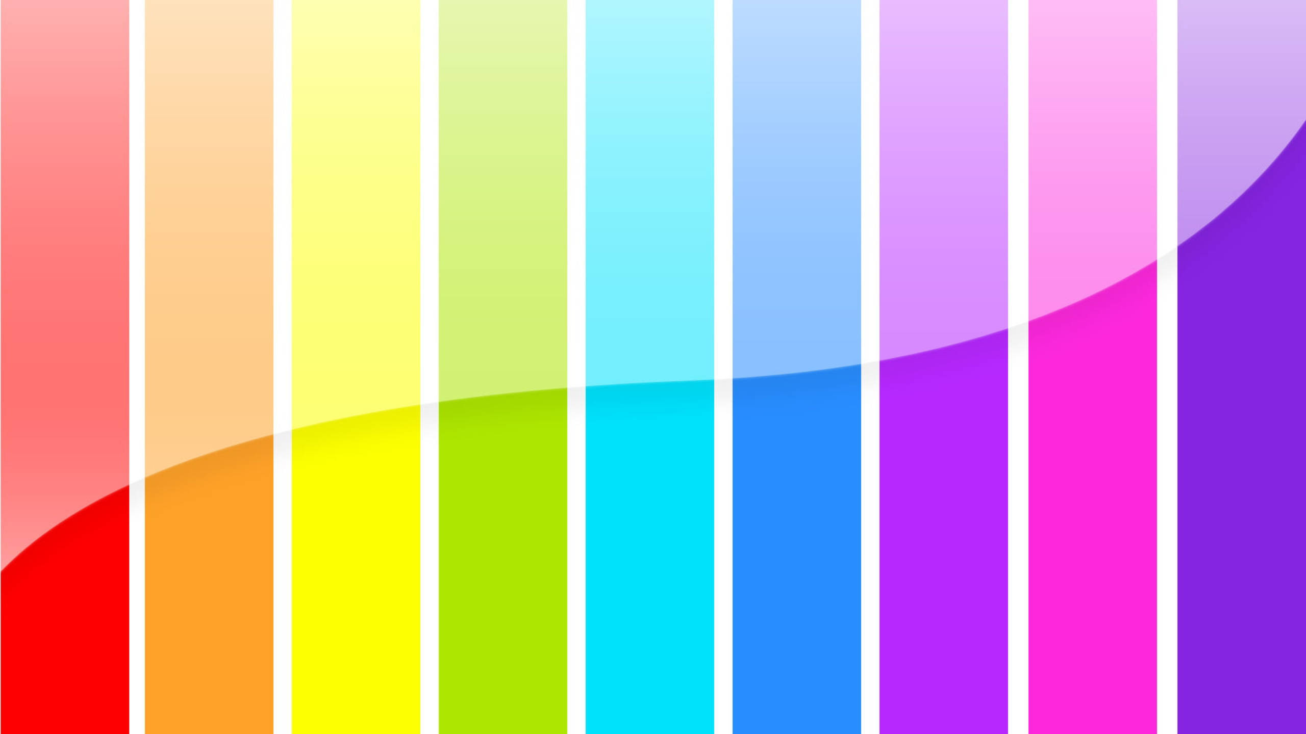 Spectrum 桌布 壁紙 — 充滿活力的彩虹色條，帶有柔和漸變和白色分隔線，排列成彎曲的光譜。