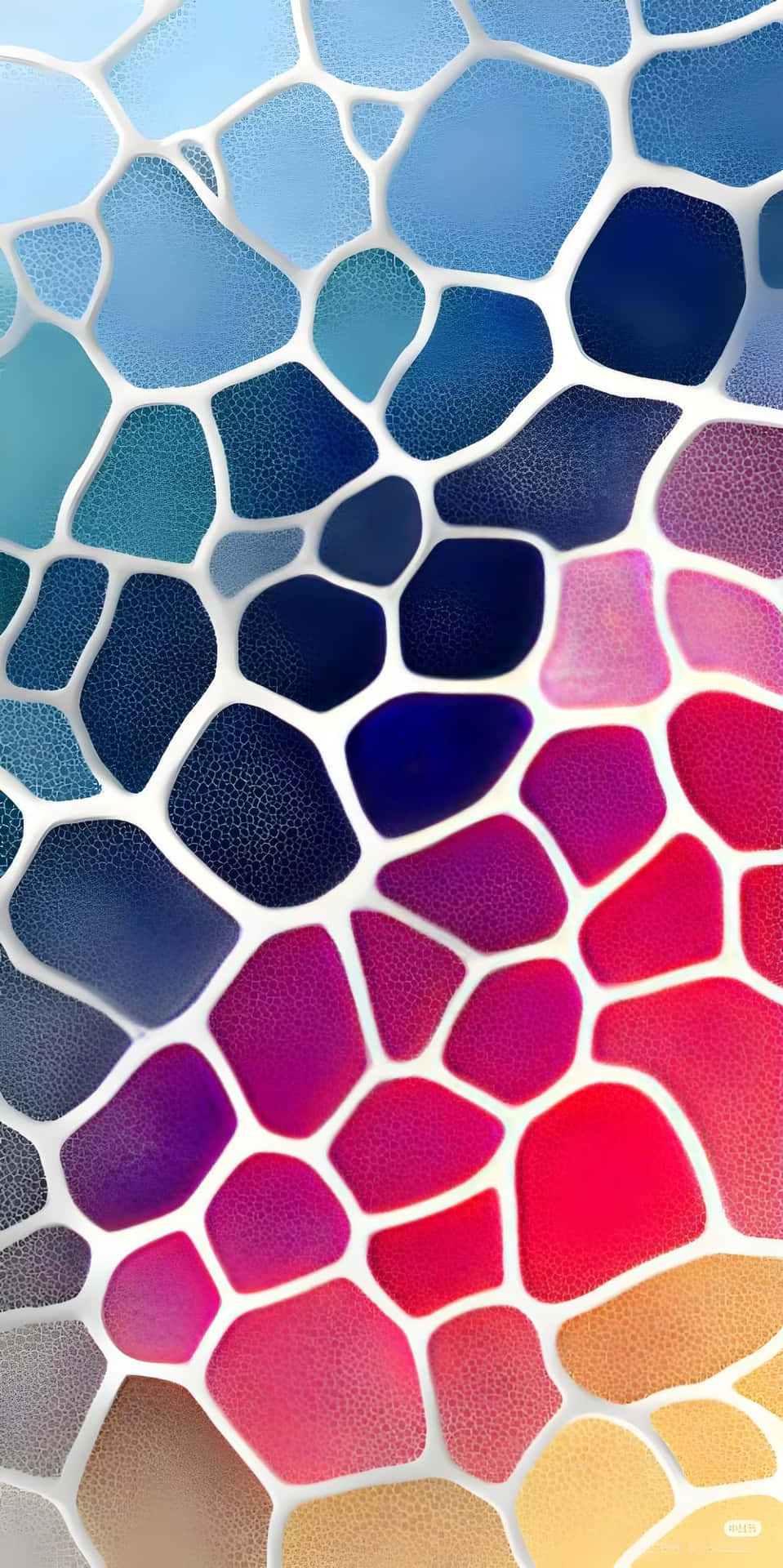 Stained Glass Mosaic: Artistic Abstract Color Wallpaper 壁紙 — 充滿活力的抽象壁紙，不規則多邊形單元從冷藍色過渡到暖紅色和黃色。