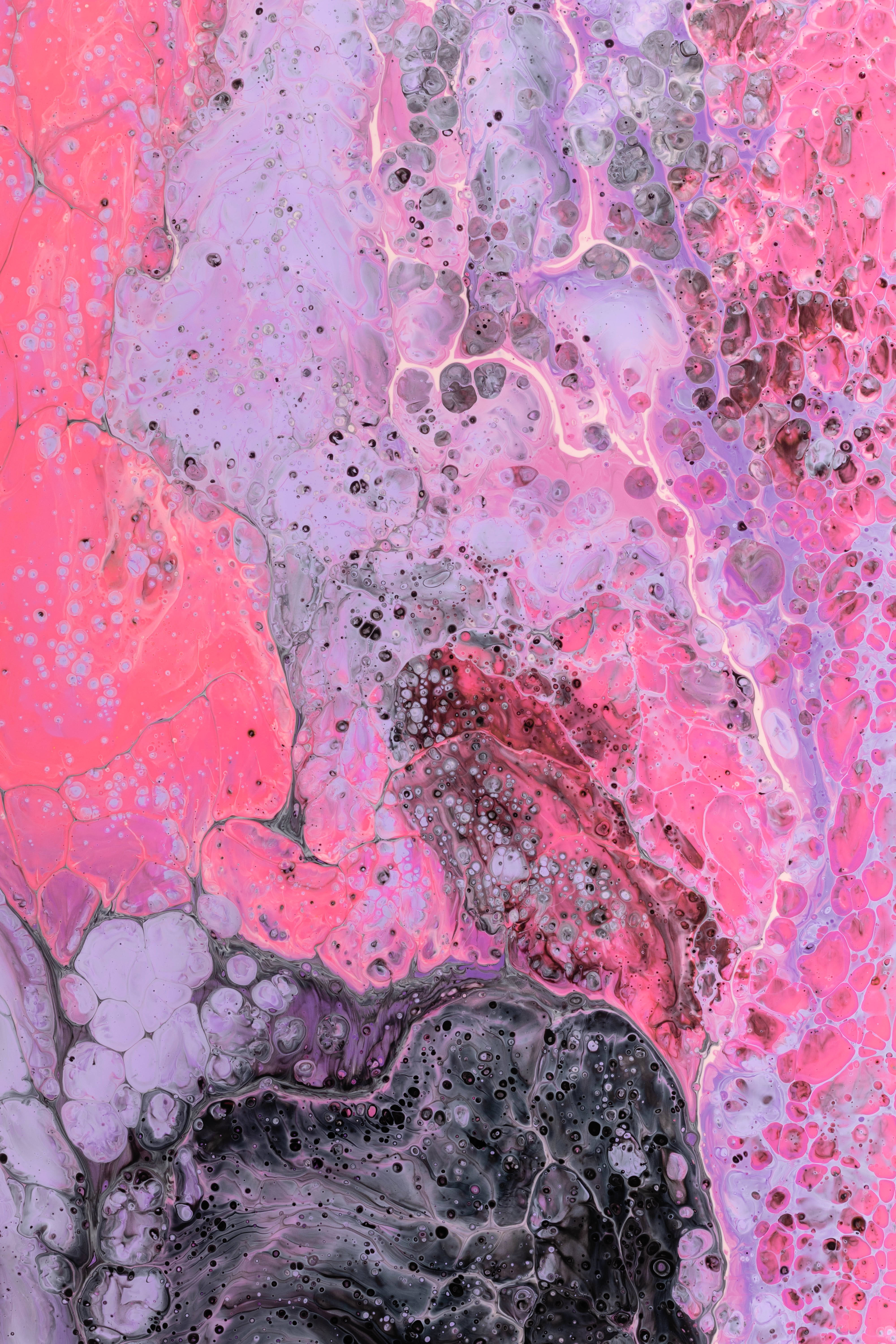 Hot Pink Aesthetic 桌布 壁紙 — 充滿活力的抽象流體藝術，帶有旋轉的粉紅薰衣草和黑色大理石紋理及氣泡紋理。