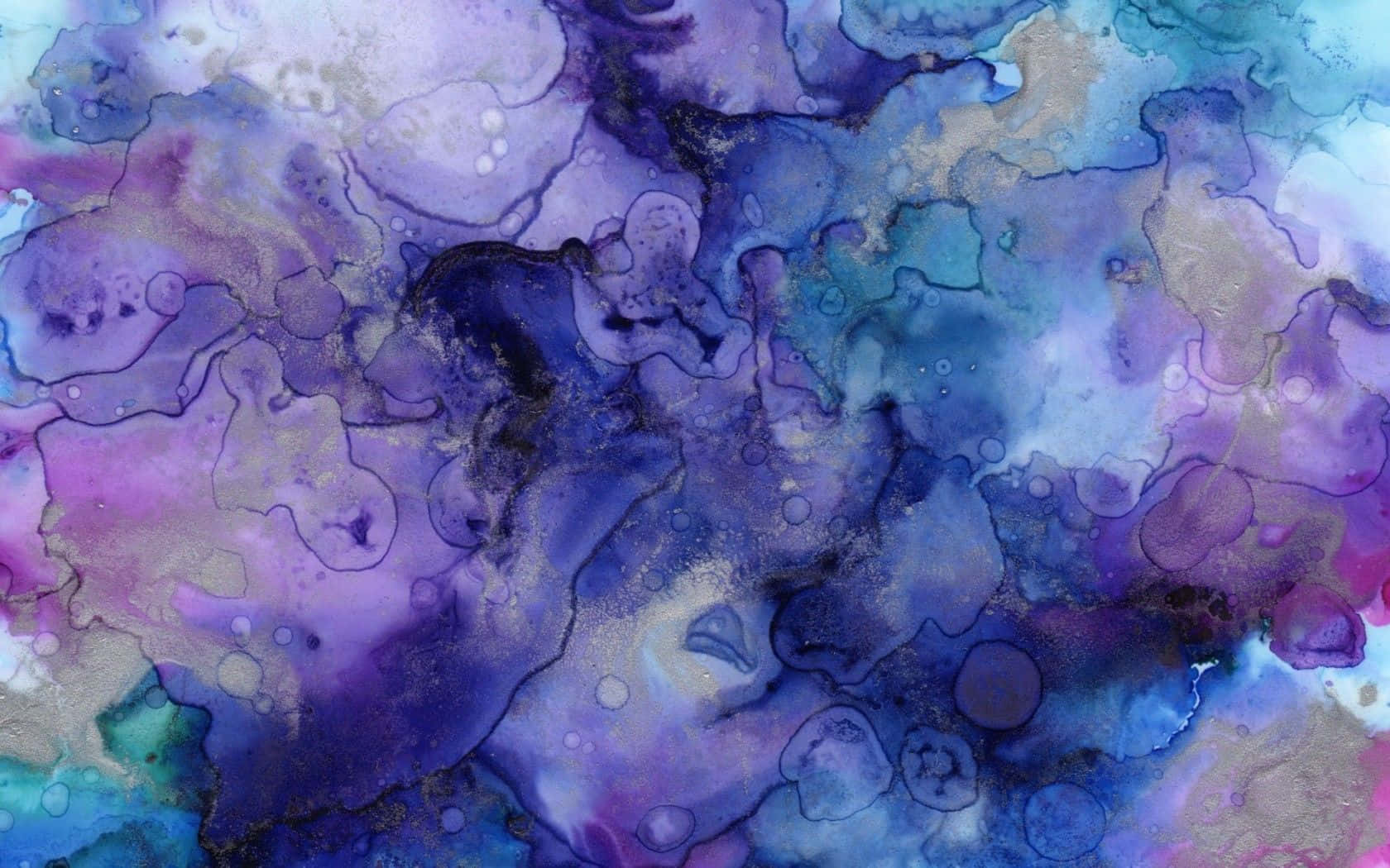 Blob 桌布 壁紙 — 充滿活力的抽象流體藝術，紫色、藍色和金色漩渦形成有機的氣泡狀形態。