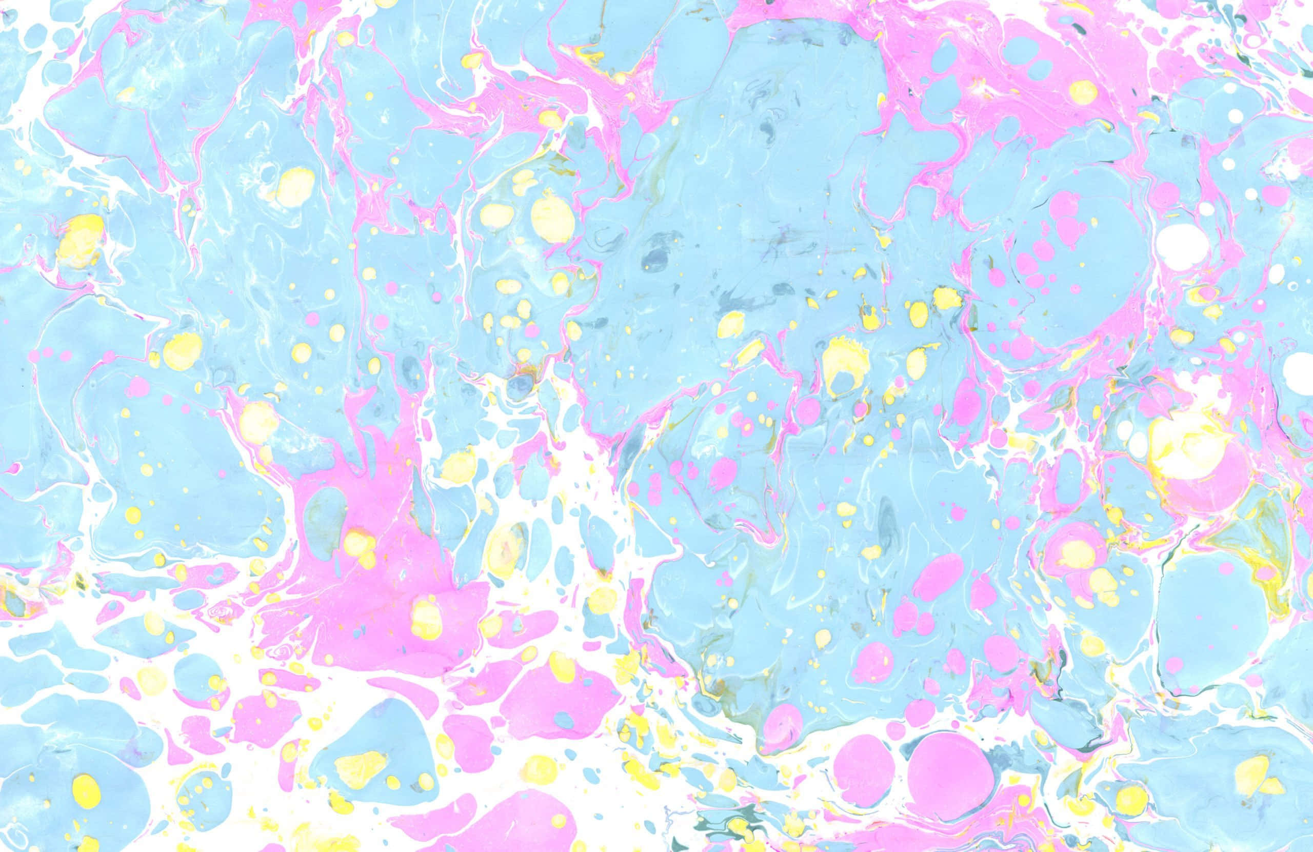 Pastel Blue And Pink 桌布 壁紙 — 充滿活力的抽象漩渦，以粉藍、粉紅和黃色柔和色調的顏料在白色畫布上混合並迸發，形成動態流動的圖案。