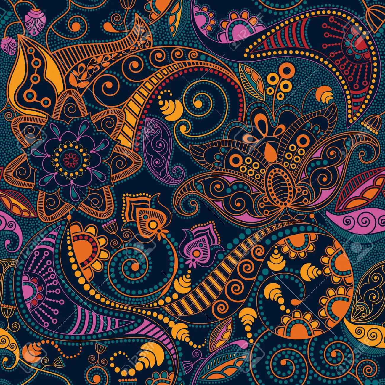 Paisley 桌布 壁紙 — 充滿活力的橙色、粉紅色和藍綠色佩斯利圖案在深海軍藍背景上以複雜的裝飾設計旋轉。