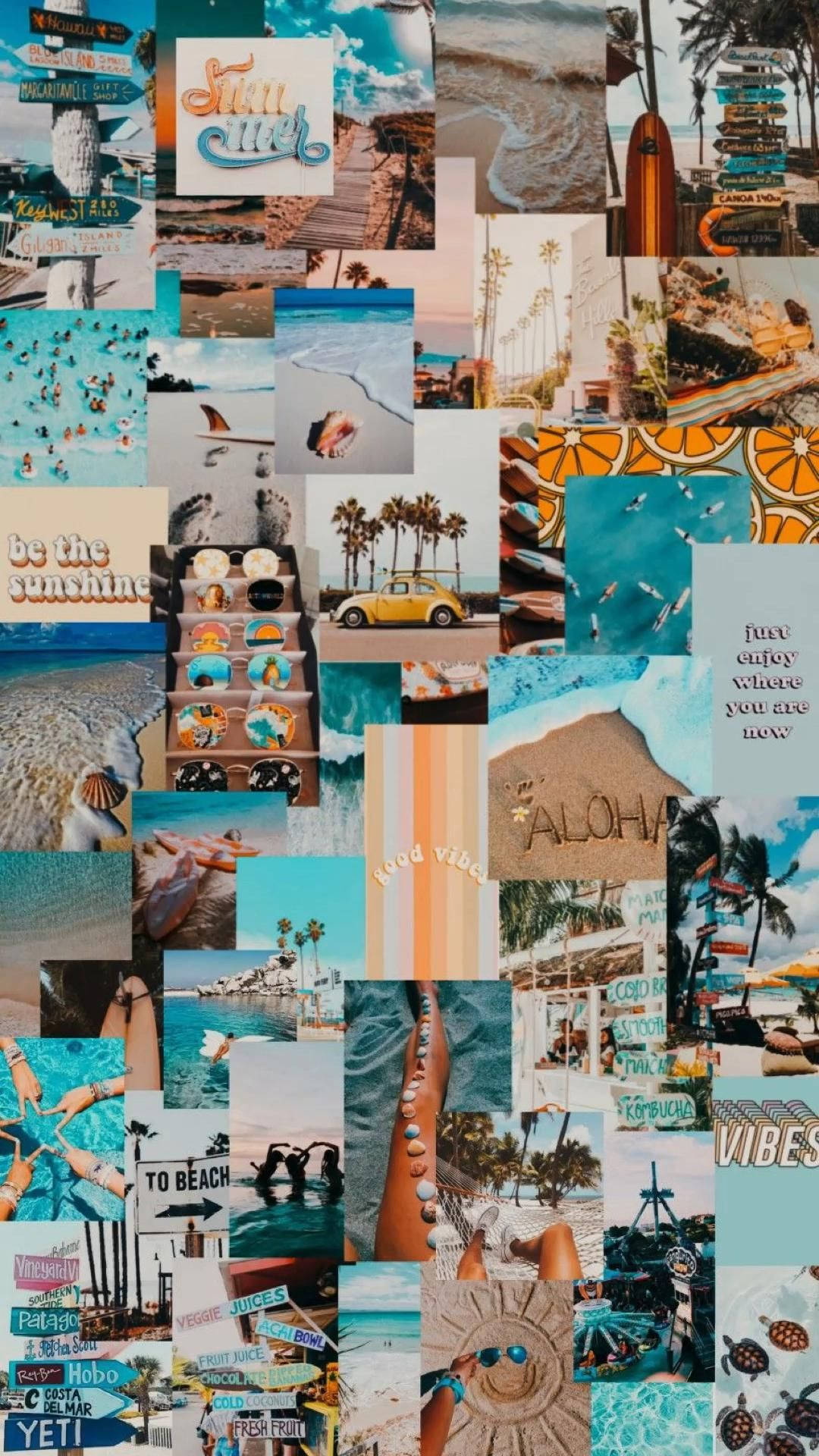 Summer Collage 桌布 壁紙 — 充滿活力的海灘主題拼貼畫，包含棕櫚樹、衝浪板和海洋景觀，喚起夏日度假的氛圍。