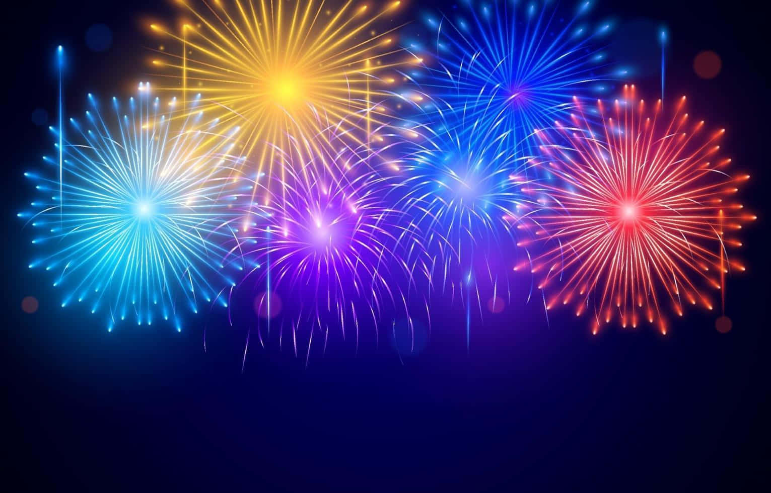 firework 桌布 壁紙 — 充滿活力的煙火在深沉的夜空綻放出燦爛的紅色、藍色和黃色光芒。