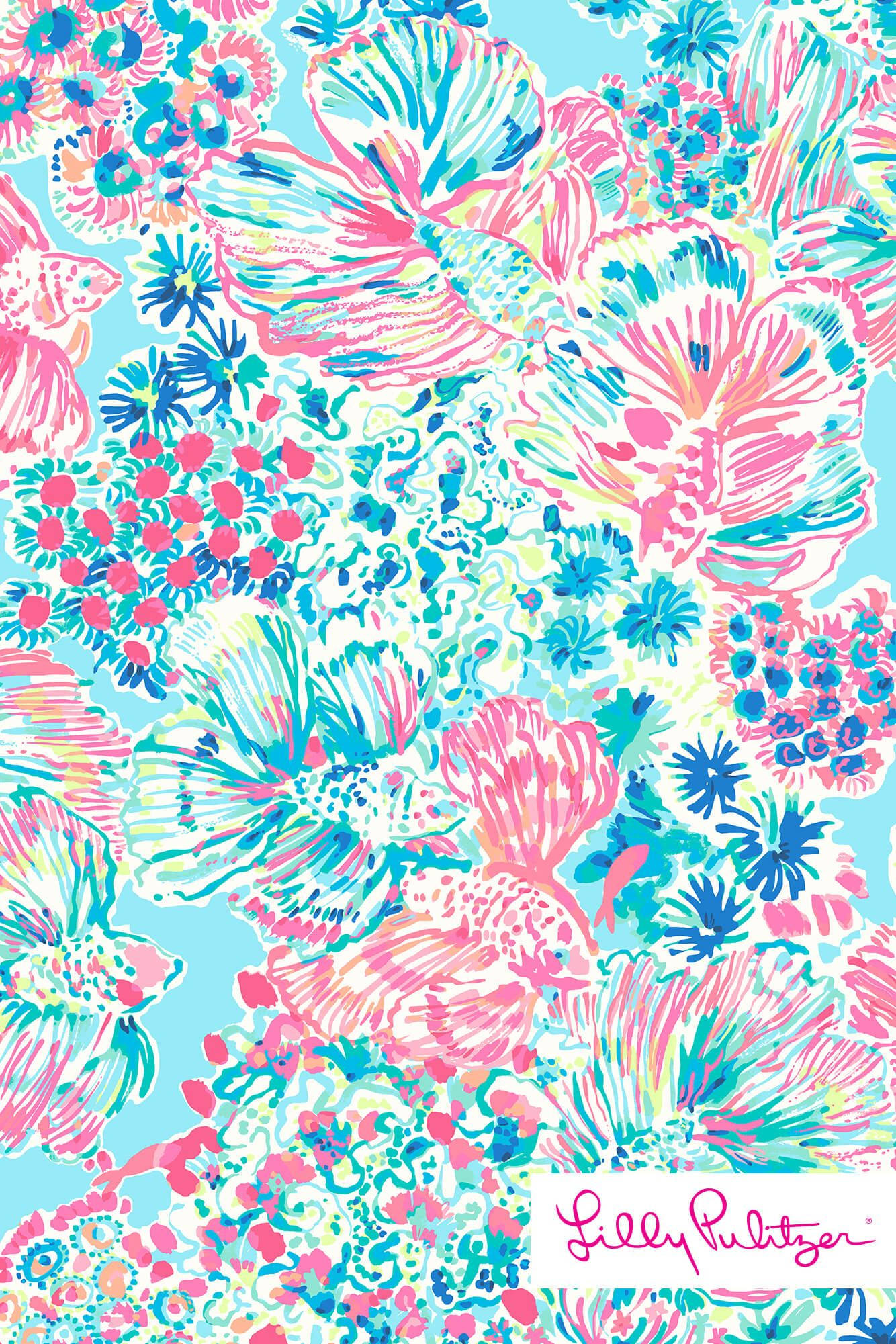 lilly 桌布 壁紙 — 充滿活力的珊瑚礁場景，粉紅色和藍色的魚在色彩繽紛的珊瑚和海草間游動，背景為淺藍色。