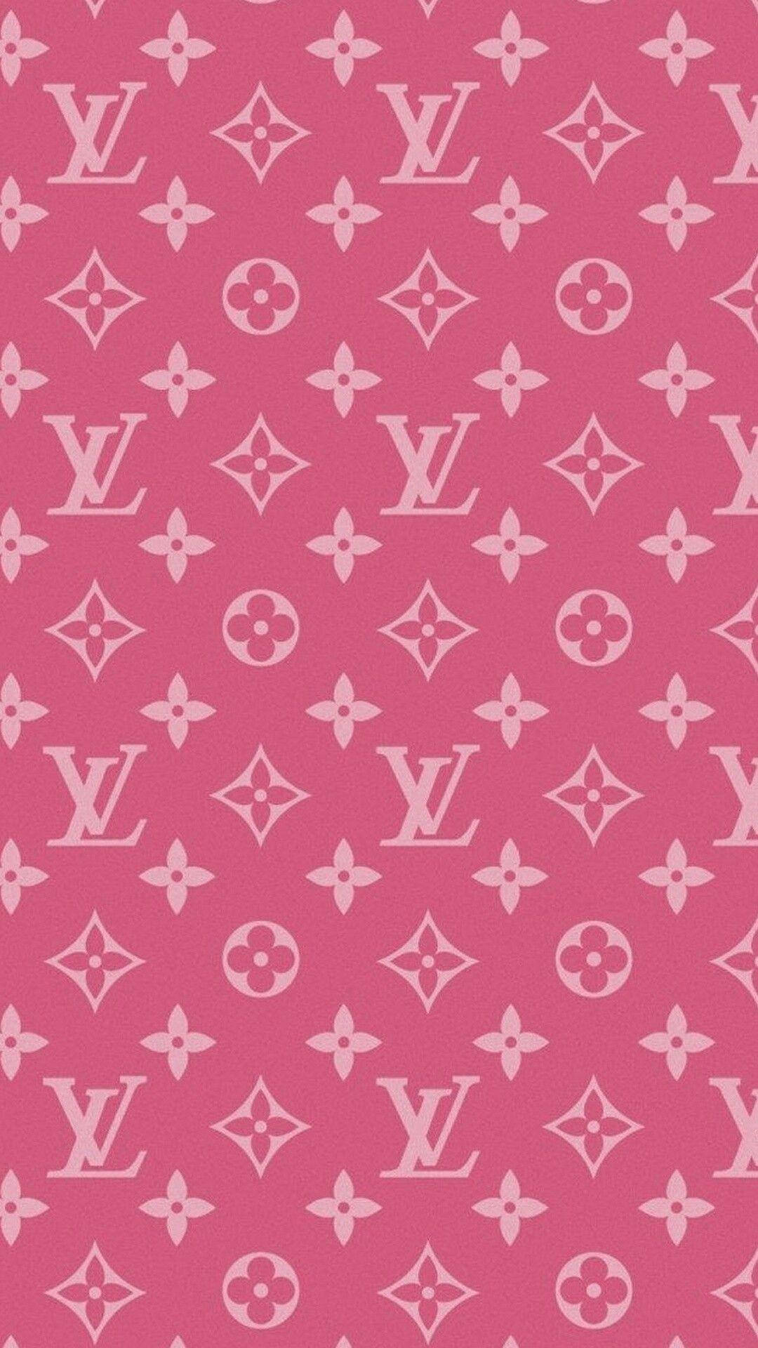 Louis Vuitton Aesthetic 桌布 壁紙 — 充滿活力的粉紅色壁紙，帶有重複的白色路易威登字母組合標誌和花卉圖案。