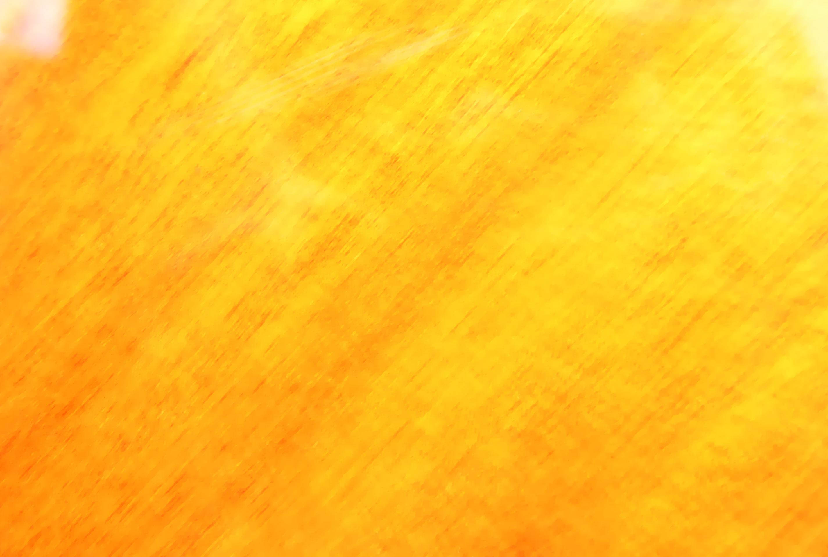 Orange And Yellow 桌布 壁紙 — 充滿活力的紋理金黃色抽象背景，帶有柔和條紋和溫暖漸變。