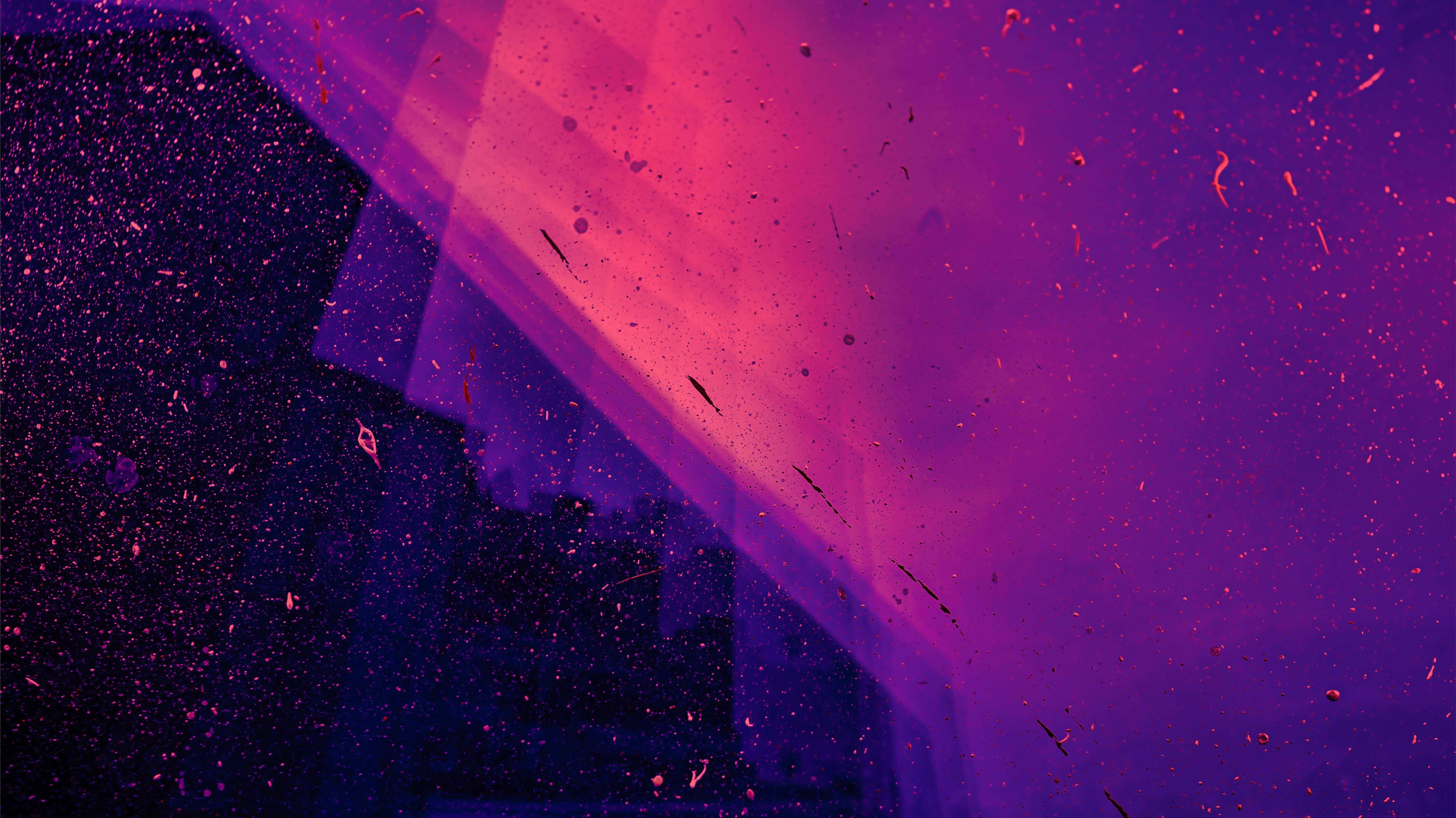 Blue And Pink Aesthetic Neon 桌布 壁紙 — 充滿活力的紫色和粉紅色宇宙射線穿過充滿發光粒子和抽象形狀的黑暗星雲。