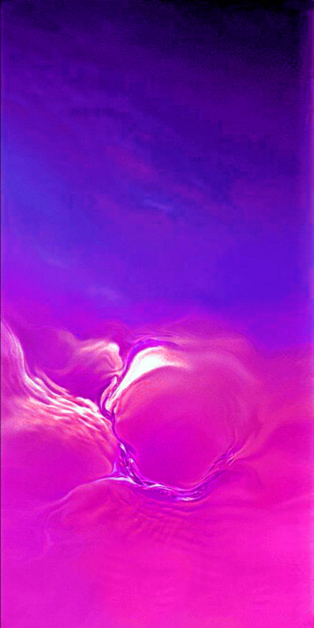 三星 桌布 壁紙 — 充滿活力的紫色和粉紅色液體漩渦在漸變天空下形成發光的心形。