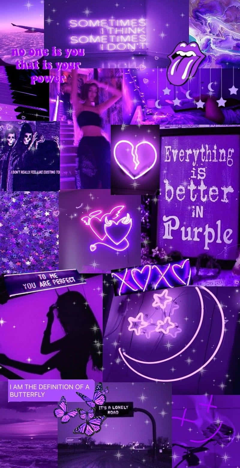 Purple Collage 桌布 壁紙 — 充滿活力的紫色拼貼畫，包含霓虹燈牌、語錄、蝴蝶和月亮圖案，帶有閃閃發光的亮片和流行文化參考。