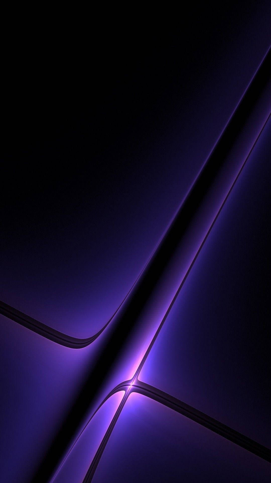 Black And Purple Phone 桌布 壁紙 — 充滿活力的紫色發光線條在深色背景上交錯，創造出未來主義的抽象設計。