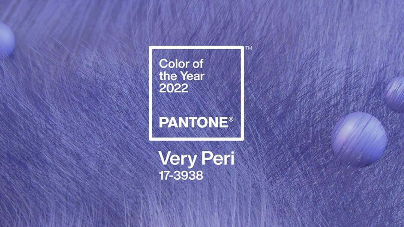 彩色動畫 桌布 壁紙 — 充滿活力的紫色紋理背景，帶有浮動球體和 Pantone 的「Very Peri」色票標籤。