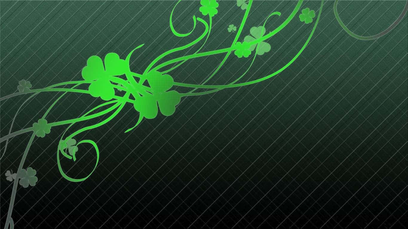 Saint Patricks Day 桌布 壁紙 — 充滿活力的綠色三葉草藤蔓，帶有旋轉的卷鬚，優雅地彎曲在深色紋理背景上。