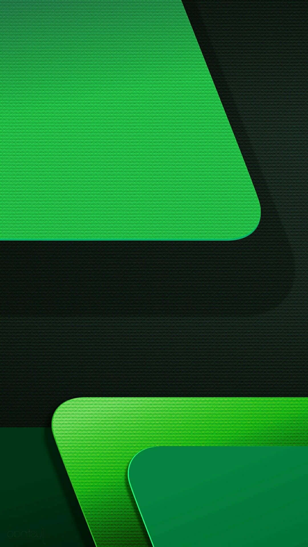 Green Phone 桌布 壁紙 — 充滿活力的綠色幾何形狀，帶有紋理表面，與深色紋理背景形成鮮明對比。