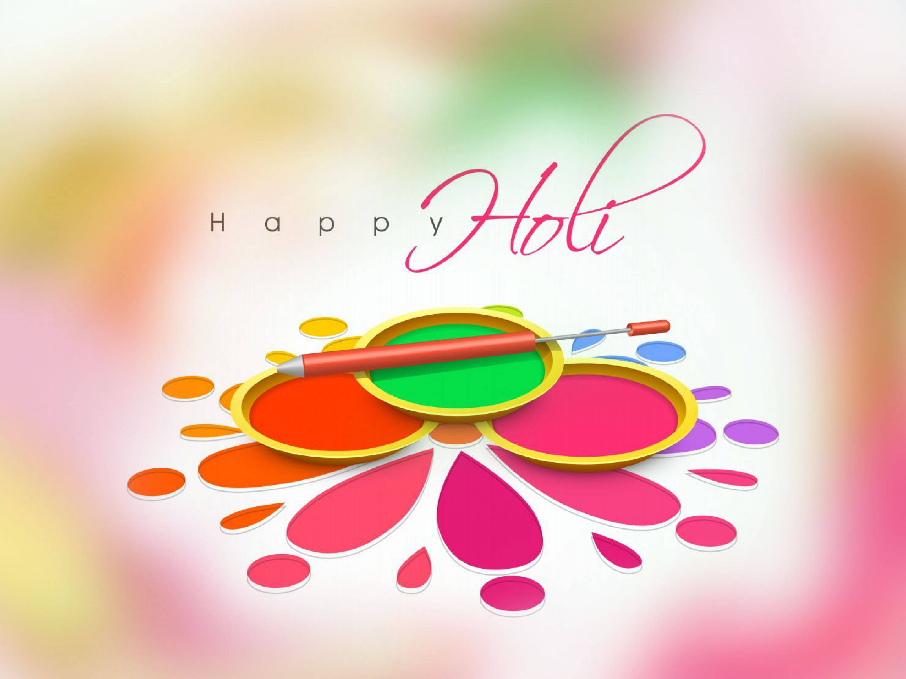 Holi 桌布 壁紙 — 充滿活力的色彩節問候，彩色粉末碗和畫筆在柔和模糊的背景上潑灑鮮豔色調。