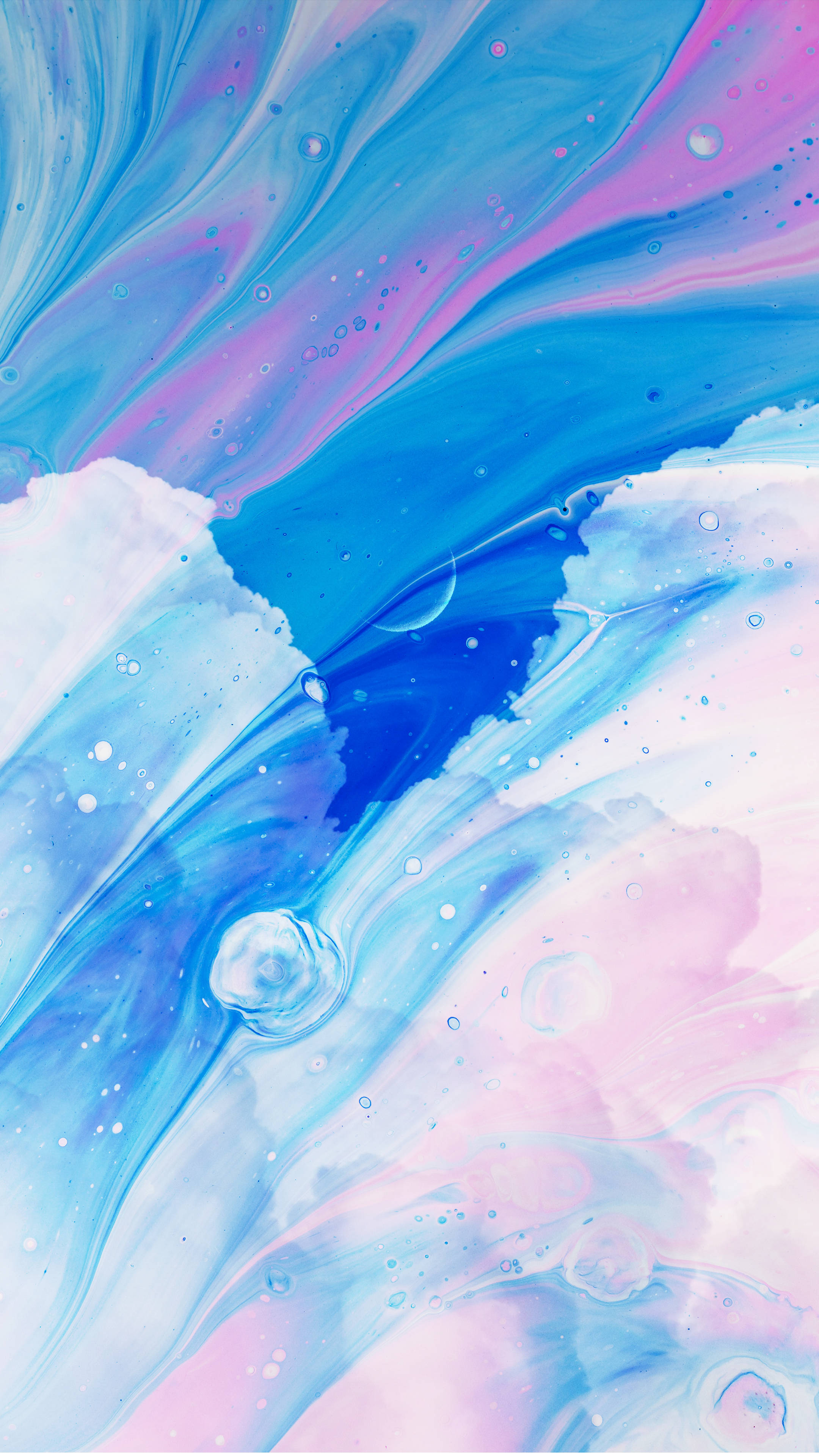 Pastel Minimalist 桌布 壁紙 — 充滿活力的藍色和粉紅色漩渦在流動的抽象圖案中融合，帶有散落的氣泡和柔和的漸變。