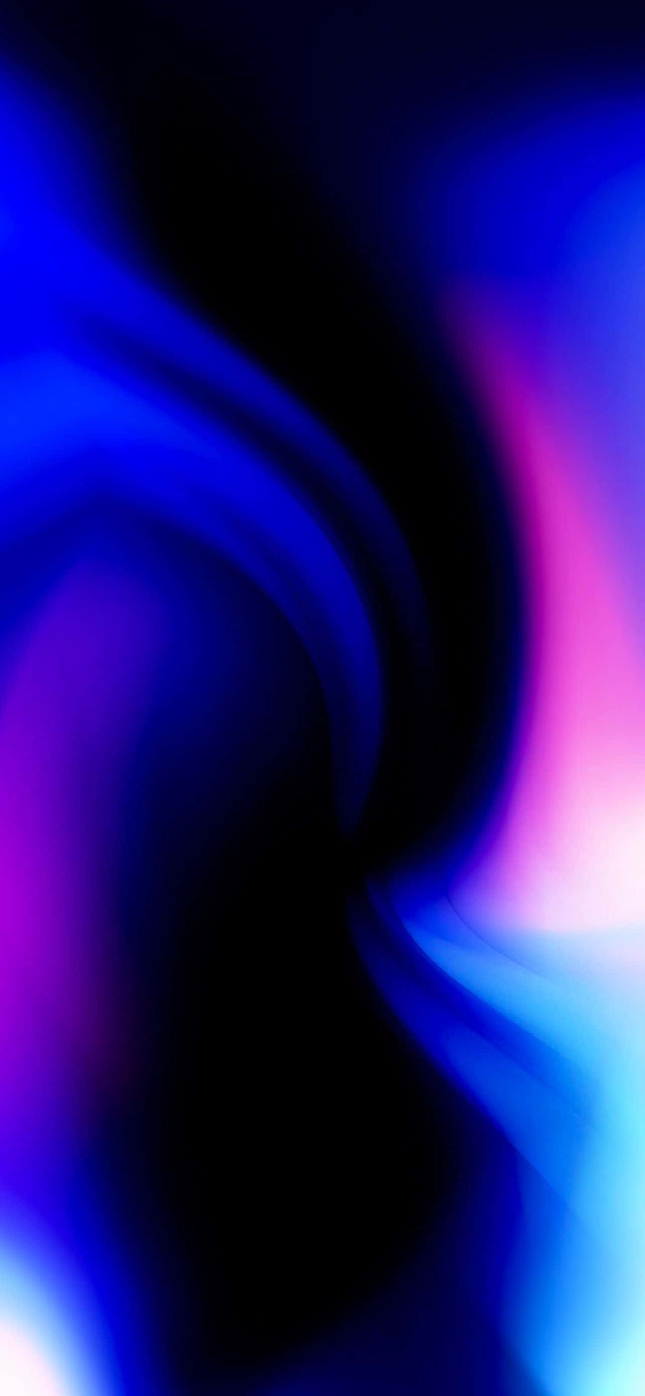 Blue iPhone 桌布 壁紙 — 充滿活力的藍色和紫色星雲狀漩渦在深黑色中流動，營造出宇宙般的抽象光芒。
