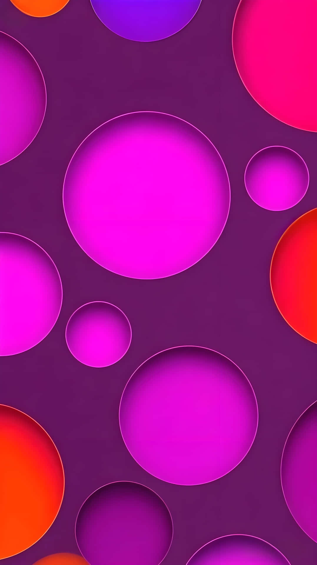 Colorful Circles: Purple - Based Geometric Creative Wallpaper 壁紙 — 充滿活力的重疊圓圈，以洋紅色、橙色和紫色漂浮在深紫色背景上。