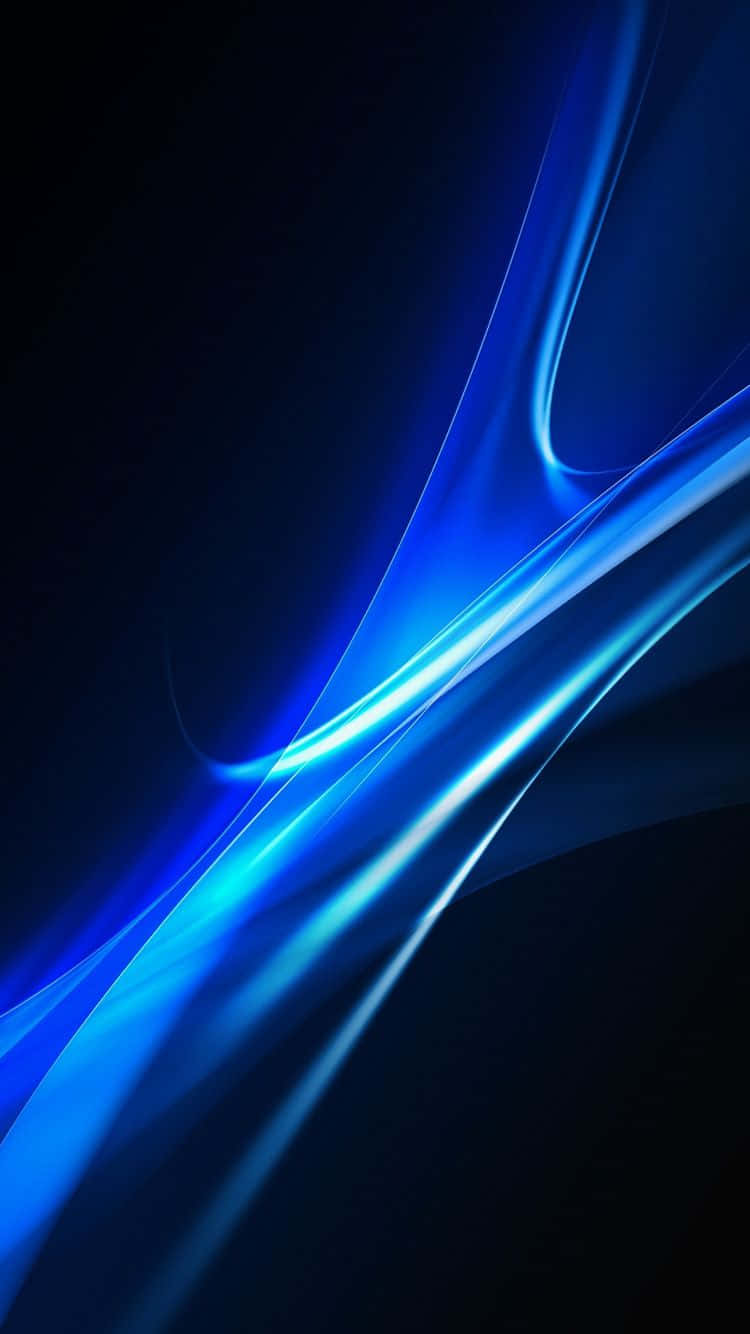 Black And Blue iPhone 桌布 壁紙 — 充滿活力的電光藍色光線條在深黑色背景上動態流動，營造出未來主義的抽象光芒。