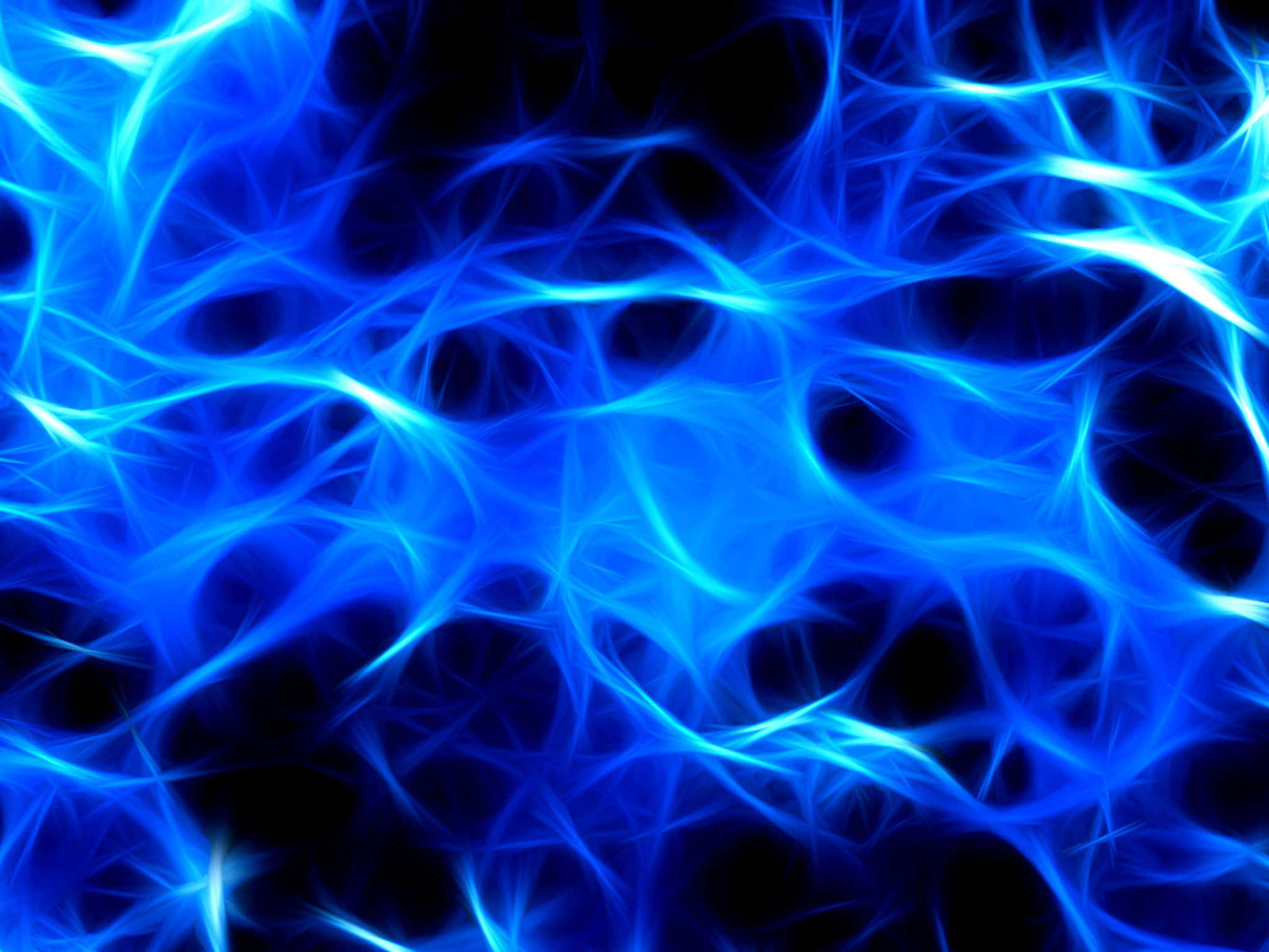 Flame 桌布 壁紙 — 充滿活力的電光藍色分形能量流在深邃的黑色虛空中脈動，形成迷人的數位抽象作品。