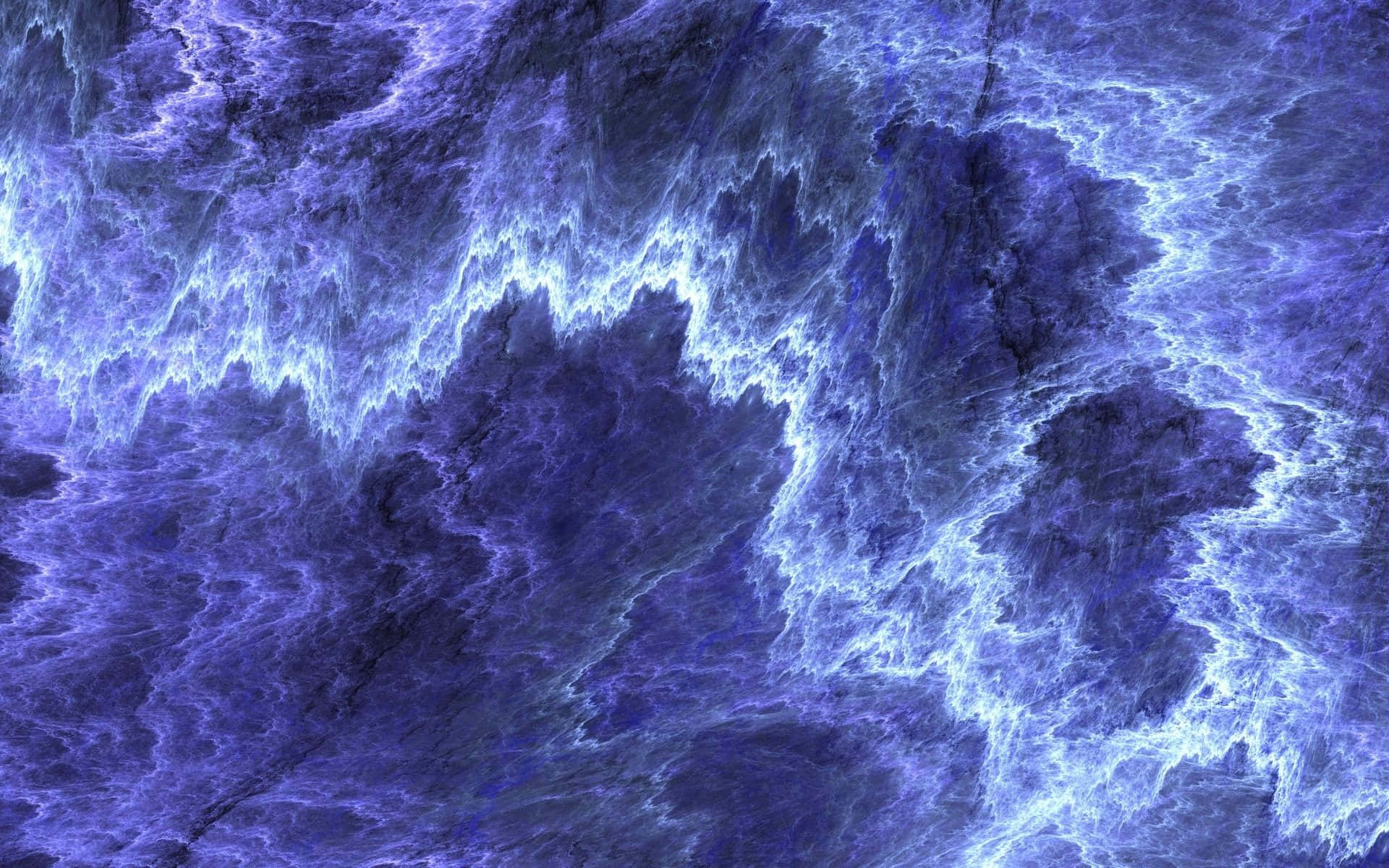 Purple Marble 桌布 壁紙 — 充滿活力的電光藍色碎形圖案在深紫色宇宙星雲中旋轉，帶有發光的能量脈絡。