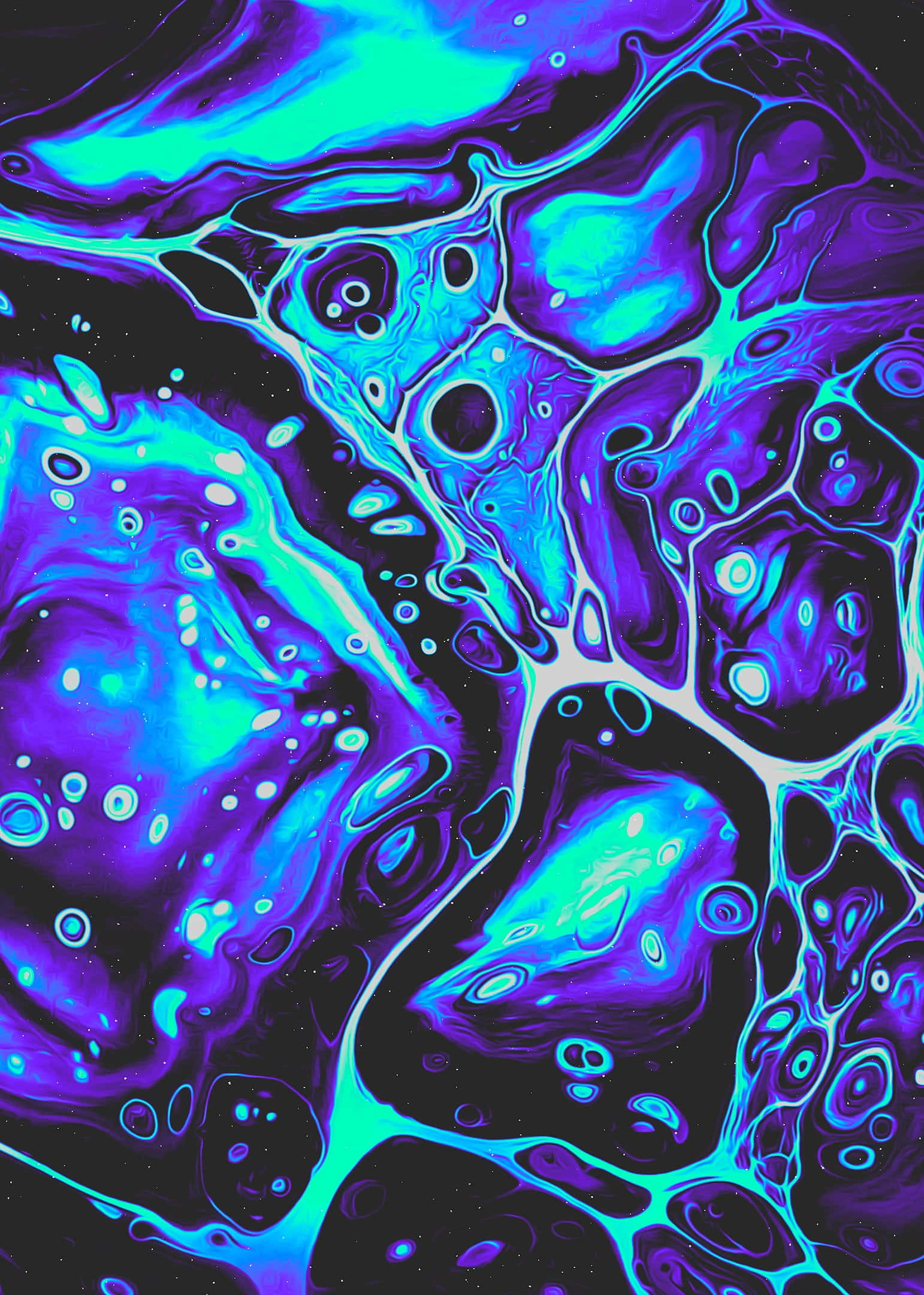 Trippy Art 桌布 壁紙 — 充滿活力的霓虹藍色和紫色液體漩渦在黑色畫布上流動，創造出超凡脫俗的宇宙抽象圖案。