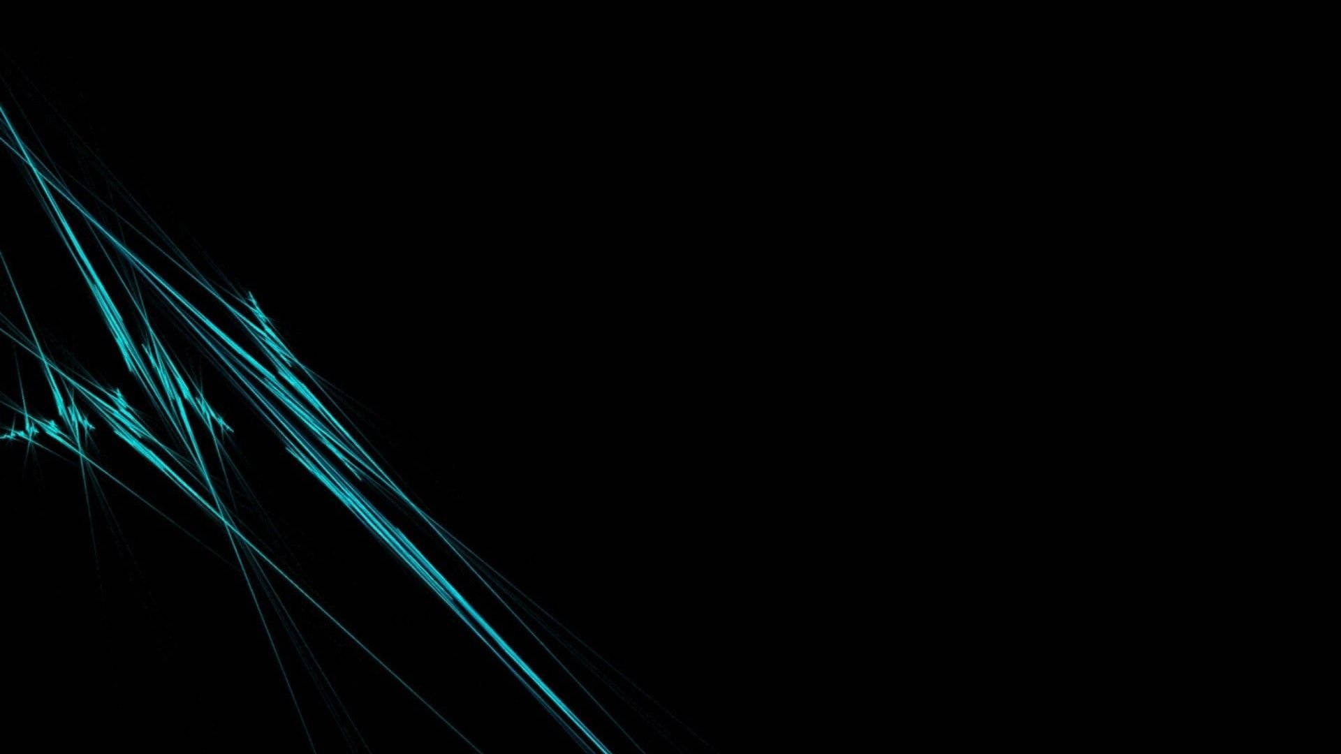 Turquoise 桌布 壁紙 — 充滿活力的青色數位條紋沿對角線穿過深邃的黑色虛空，營造出動態的抽象光芒。