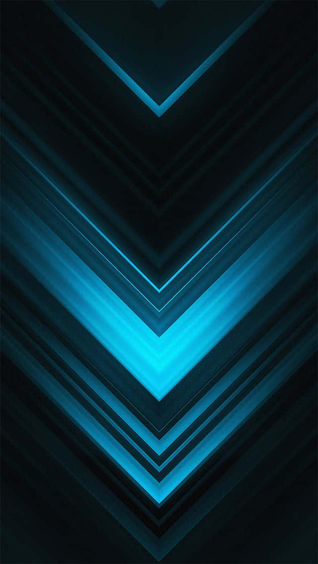 Black And Blue iPhone 桌布 壁紙 — 充滿活力的青色發光 V 形圖案消失在黑暗中，營造出動態的數位隧道效果。