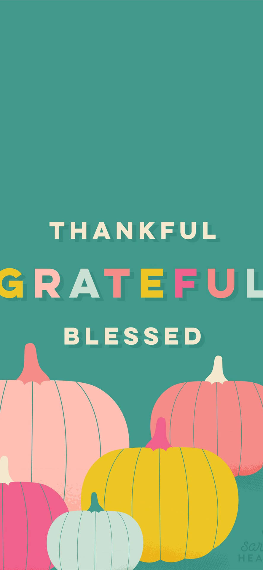 青綠色背景上帶有 thankful grateful blessed 文字的柔和色調南瓜 — 感恩節 iPhone 壁紙