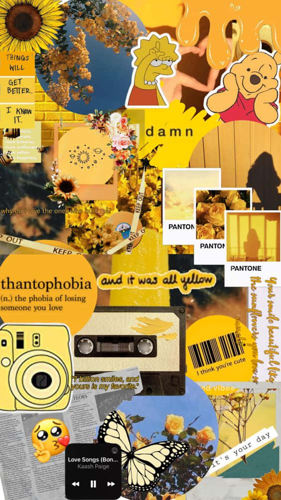 Yellow Aesthetic Collage 桌布 壁紙 — 充滿活力的黃色拼貼畫，包含向日葵、小熊維尼、麗莎·辛普森、卡式錄音帶和勵志名言。