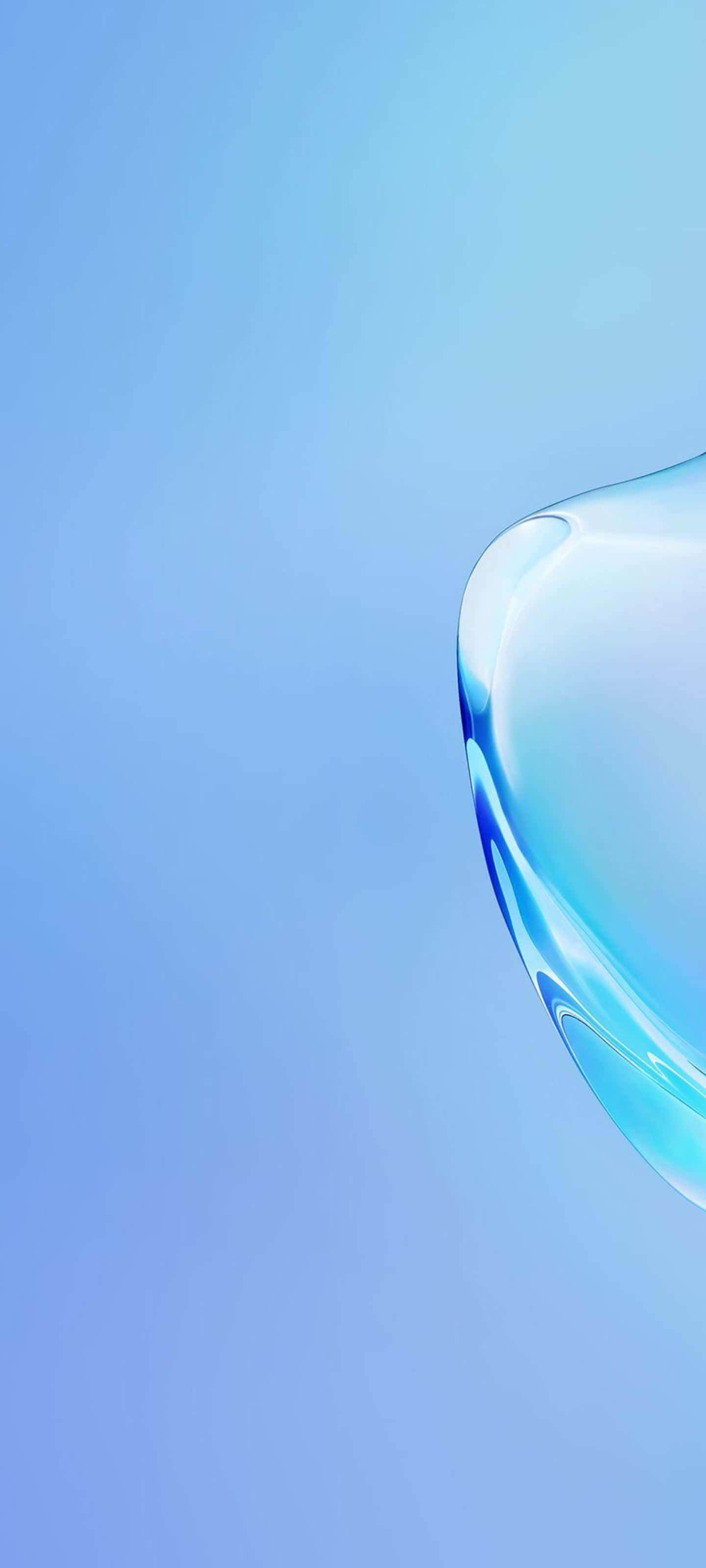 Samsung S20 桌布 壁紙 — 光滑半透明的藍色水滴在柔和的漸變天藍色背景上優雅地彎曲。