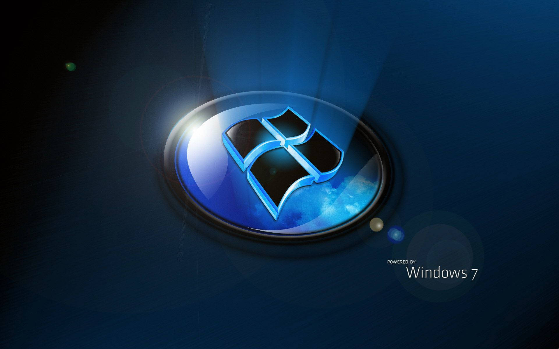 Windows 7 桌布 壁紙 — 光澤的Windows 7標誌在深色漸變背景上發出藍光，並帶有鏡頭光暈。