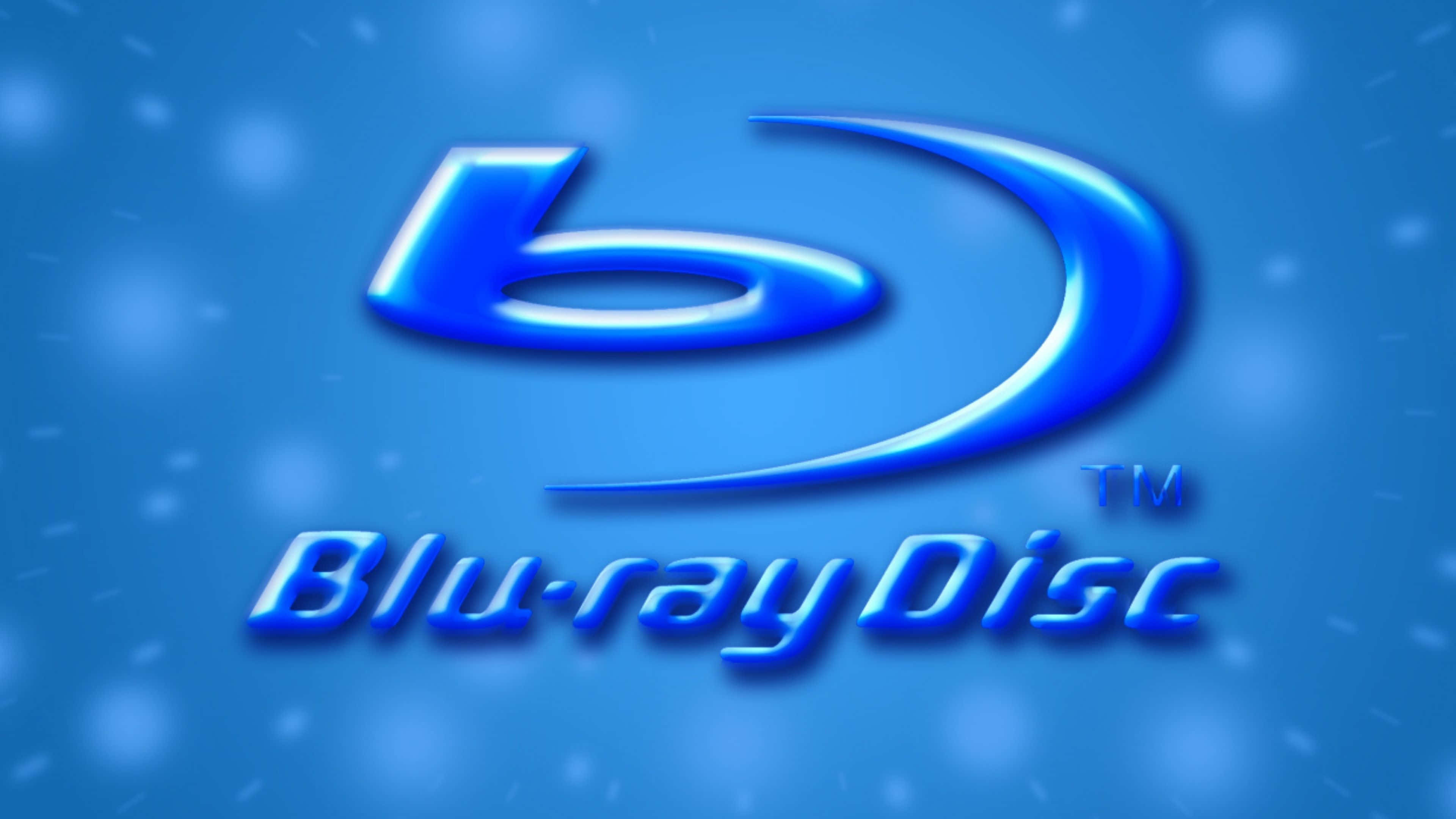4K Blu-ray 桌布 壁紙 — 光澤藍色Blu-ray Disc標誌，帶有發光高光和柔和散景背景。