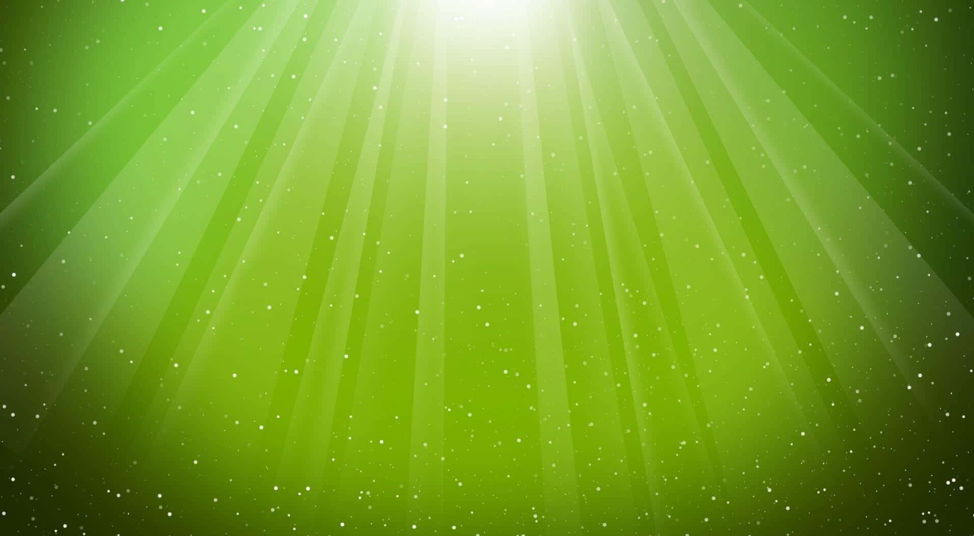 Hijau 桌布 壁紙 — 光芒四射的綠色光束從上方穿過閃爍的粒子場，營造出閃耀空靈的氛圍。