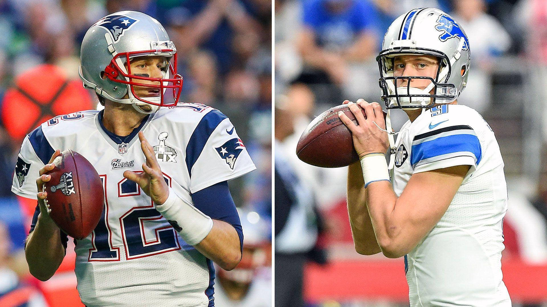 底特律雄獅 桌布 壁紙 — 兩位NFL四分衛在球場上以動作姿勢穿著球隊頭盔和球衣，手持美式足球。