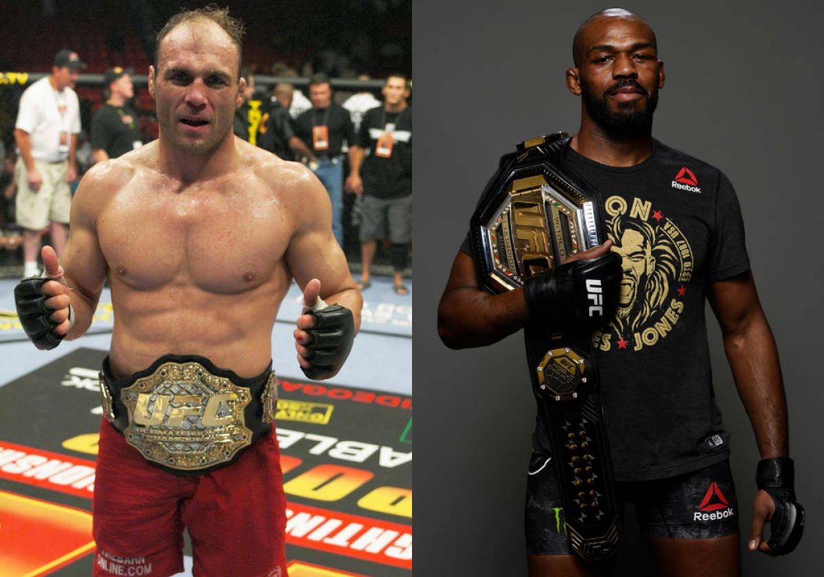 Champion 桌布 壁紙 — 兩位勝利的UFC拳手擺姿勢，手持冠軍腰帶，一位在八角籠內，另一位在深色工作室背景前。
