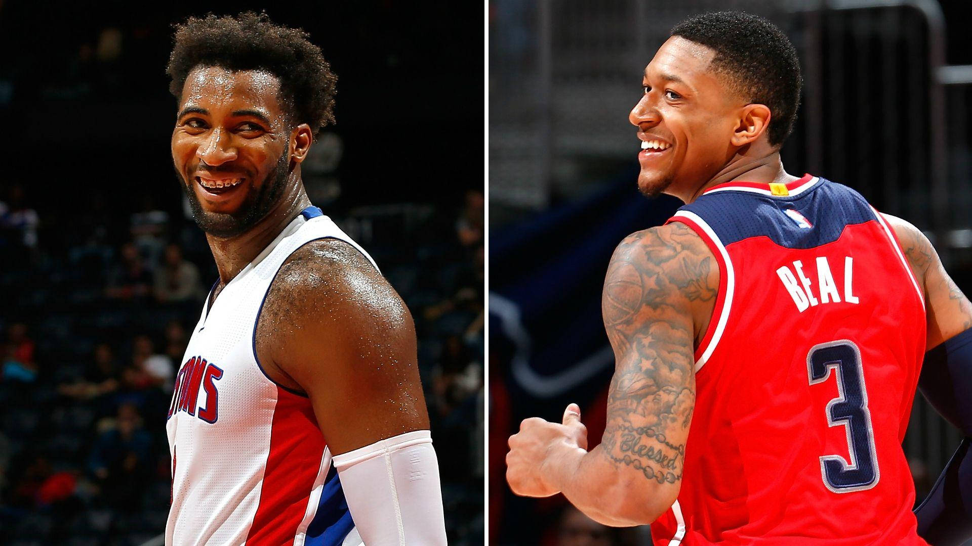 Bradley Beal 桌布 壁紙 — 兩位微笑的籃球運動員穿著運動球衣，一位正面，另一位展示有刺青手臂的背部。