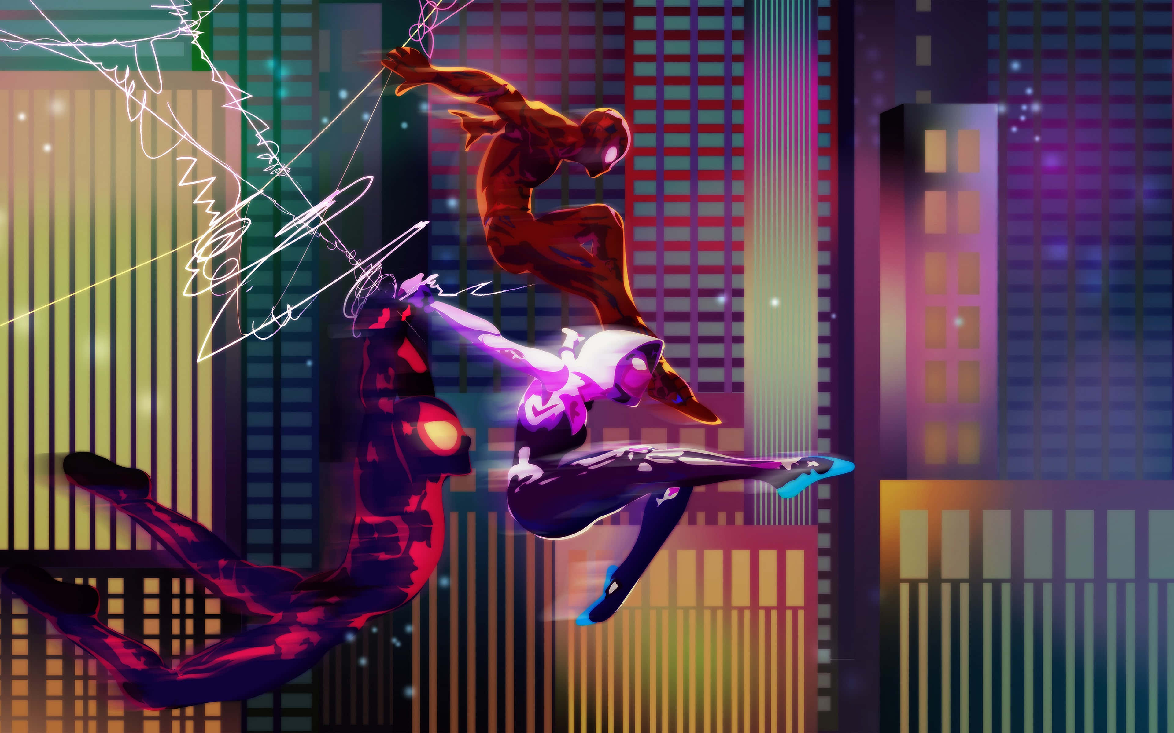 Gwen Stacy 桌布 壁紙 — 兩位超級英雄在夜晚動態地穿梭於霓虹燈閃爍的城市景觀中，伴隨著發光的蛛絲和充滿活力的紫橙色燈光。