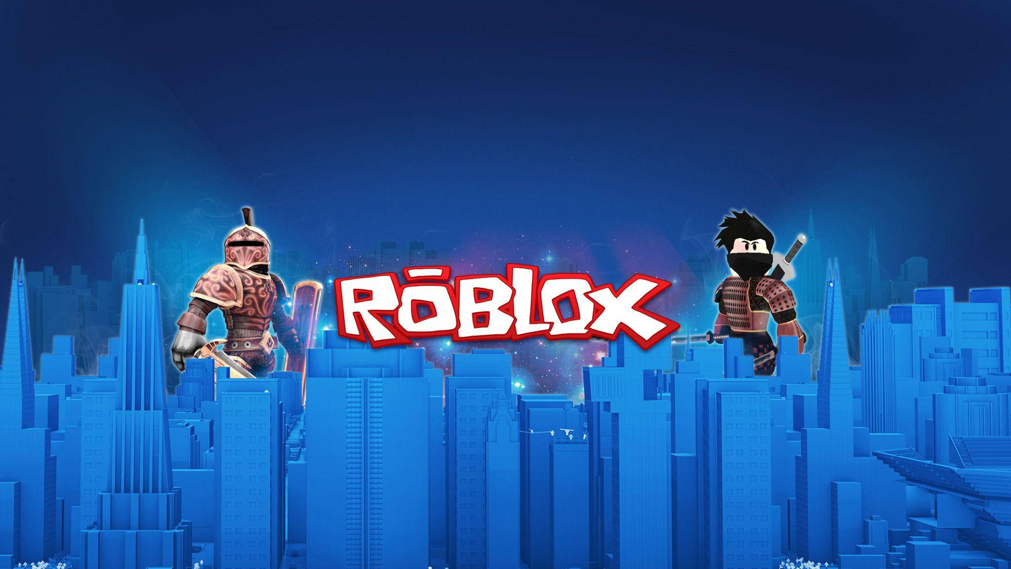 Roblox 桌布 壁紙 — 兩個 Roblox 頭像站在發光的藍色城市天際線上，Roblox 標誌以鮮豔的紅色和白色居中。