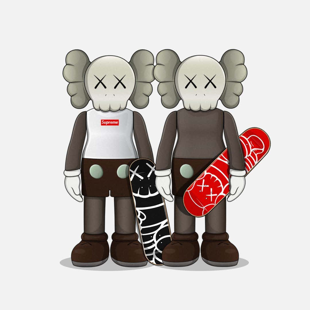 Kaws X Supreme 桌布 壁紙 — 兩個KAWS角色並排站立，手持滑板，一個紅色設計，一個黑白圖案。
