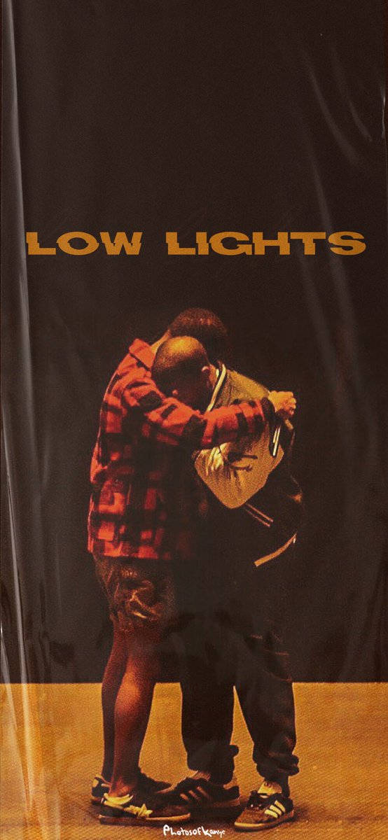 kanye west android 桌布 壁紙 — 兩個人在昏暗的琥珀色燈光下溫暖地擁抱，'LOW LIGHTS' 文字在他們上方發光。
