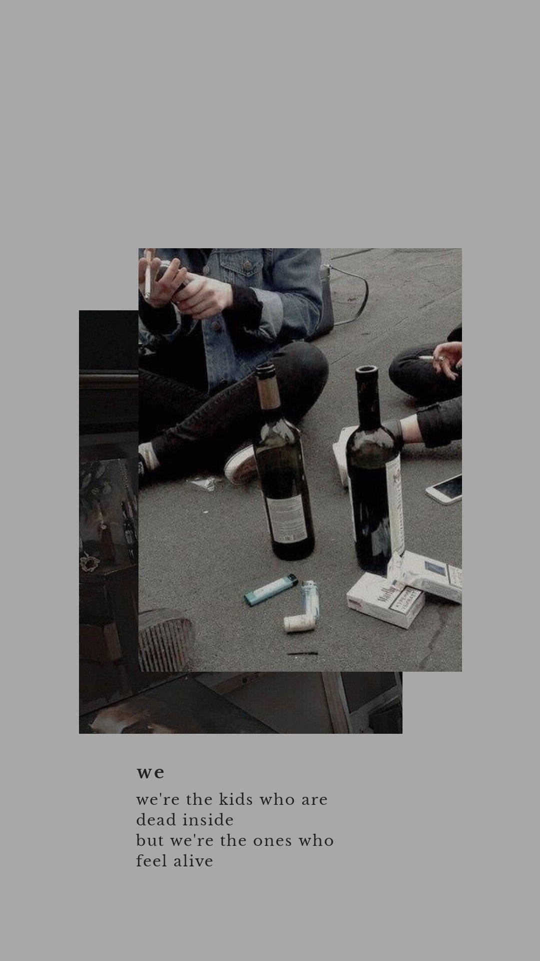 語錄 桌布 壁紙 — 兩個人坐在人行道上，周圍是空酒瓶、香煙和手機，呈現出一個粗糙的城市場景。
