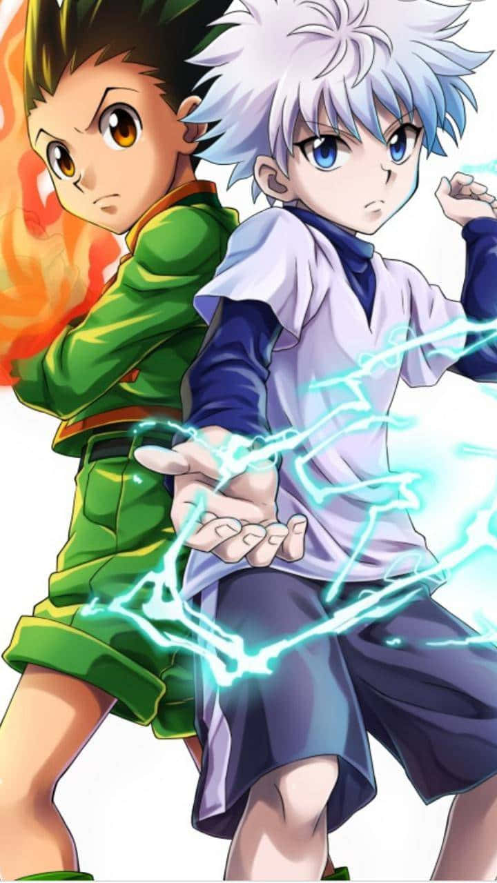 桌布 壁紙 — 兩個動漫男孩，一個帶有火焰光環，另一個帶有電能，背靠背擺出動態動作姿勢。