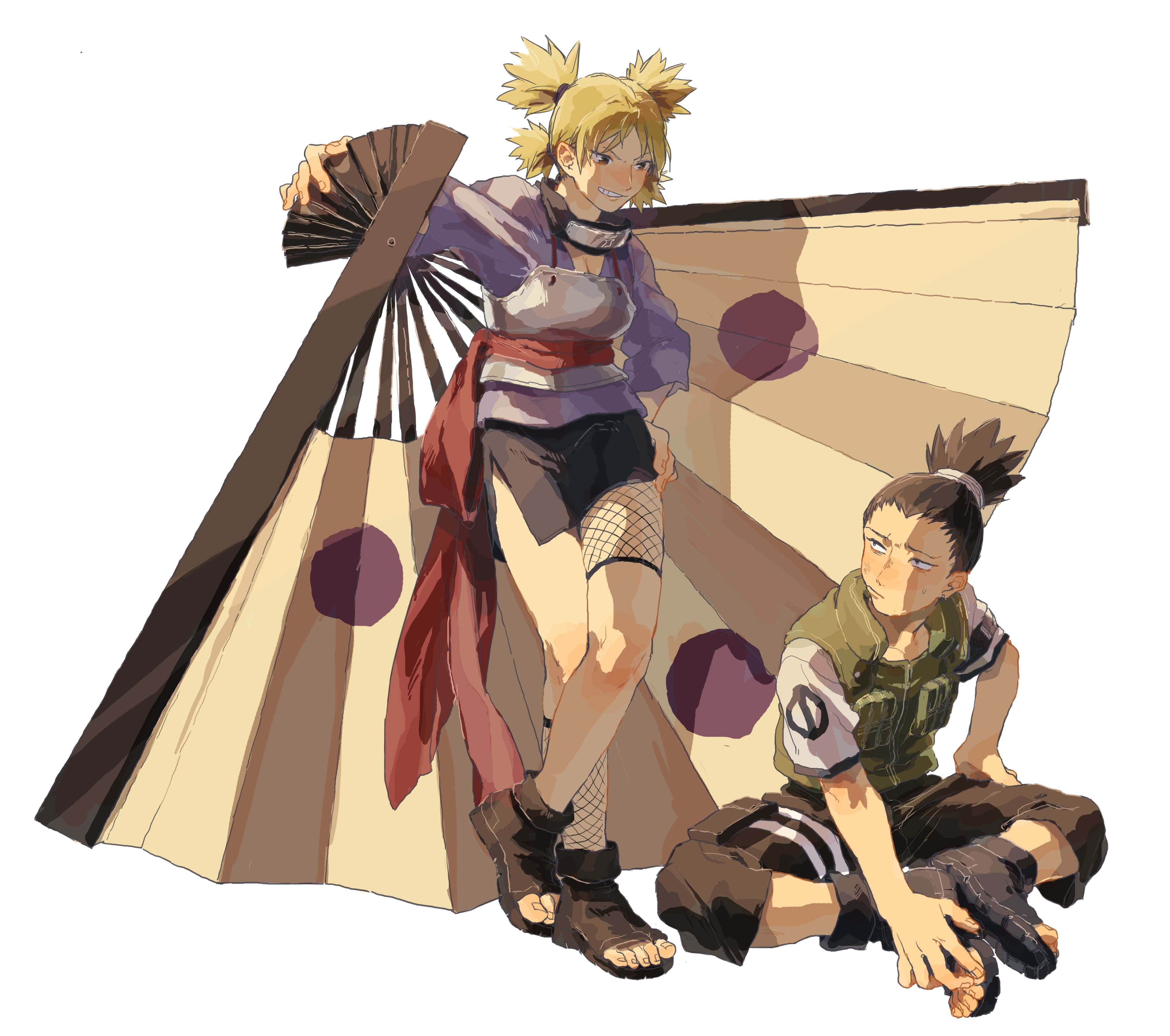 Temari 桌布 壁紙 — 兩個動漫角色，一個站立手持大扇，另一個跪在他們旁邊，兩人都穿著忍者裝束。